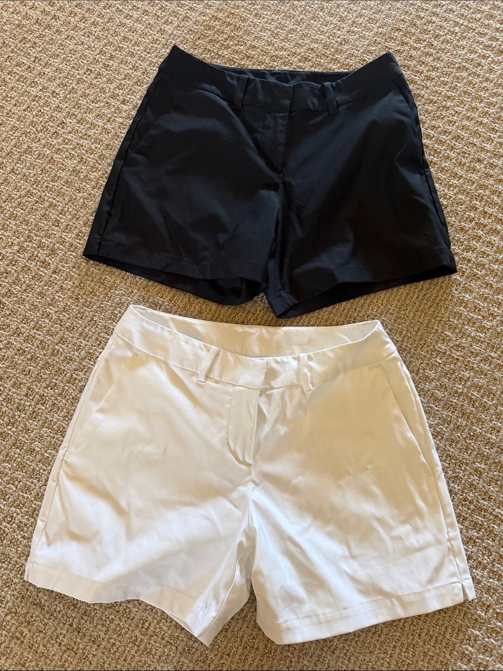 Women’s lot of 2 Nike Dri Fit golf shorts black white size Small